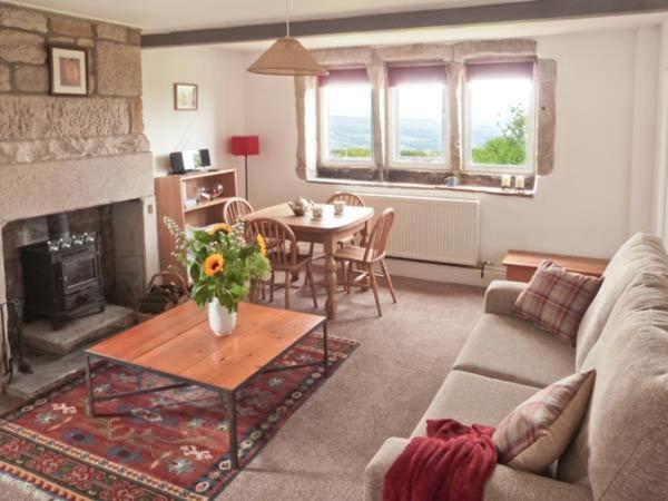 Knowle Lodge Mytholmroyd 外观 照片